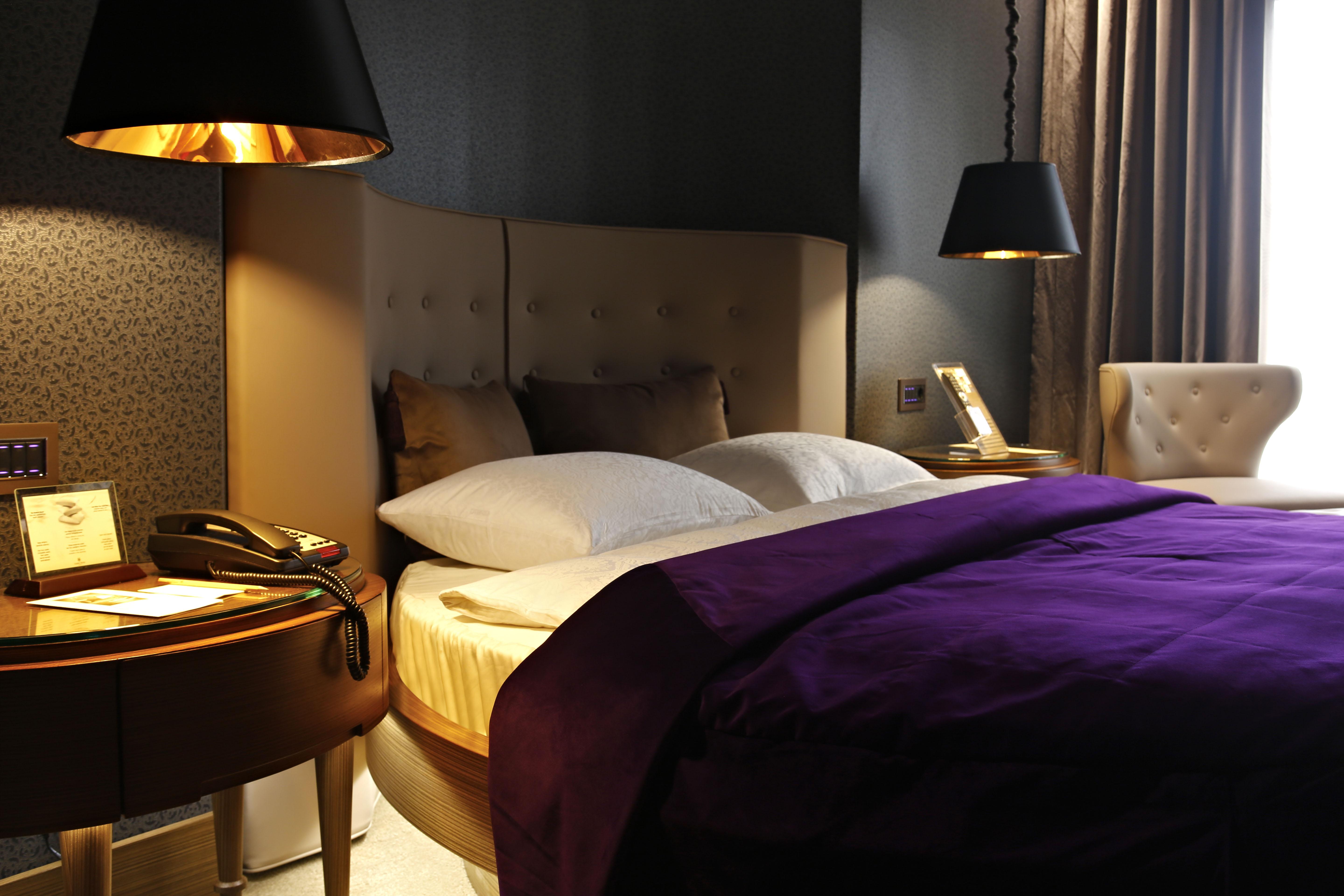 فندق ألميرا بورصة المظهر الخارجي الصورة A room at the Mandarin Oriental, Munich