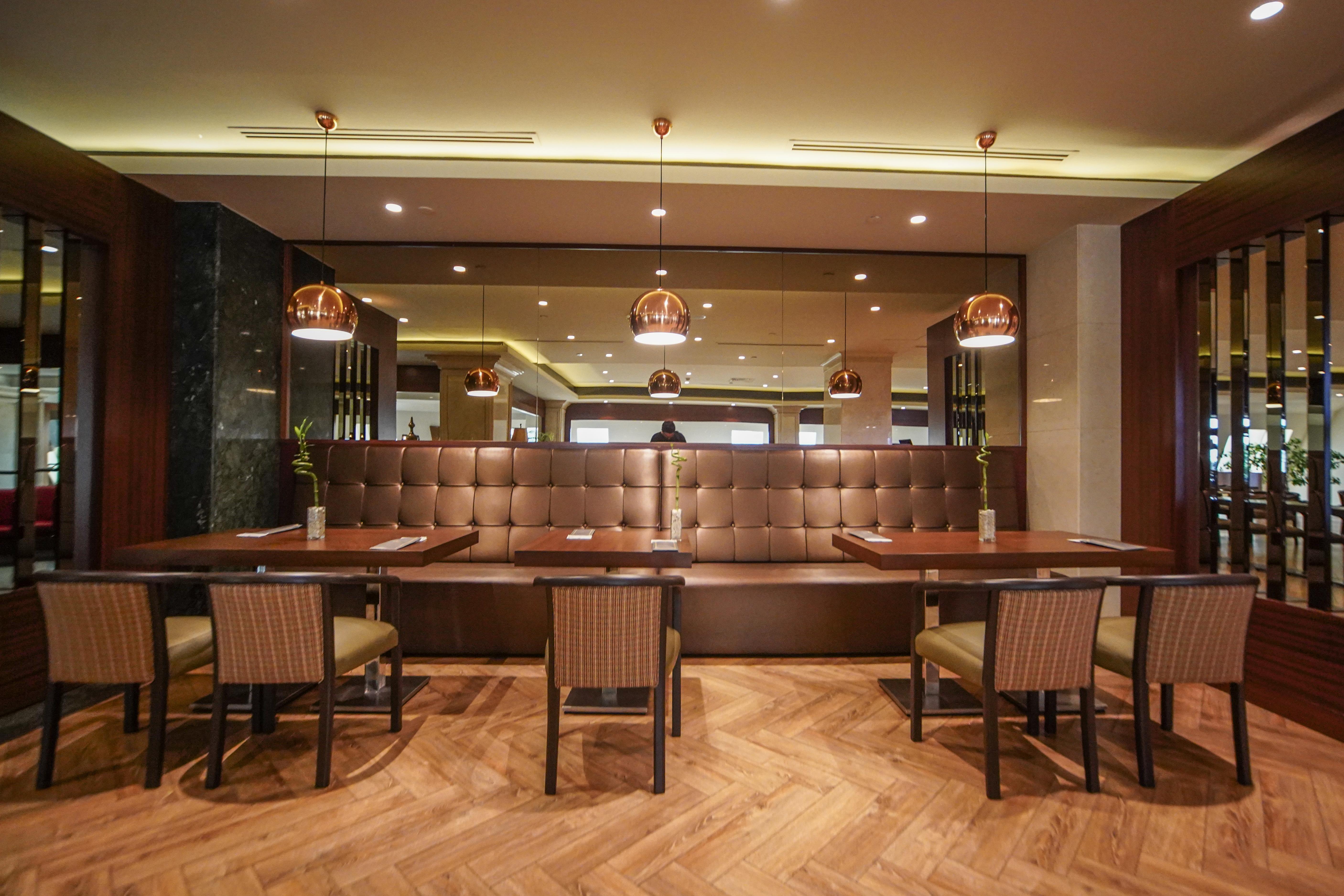 فندق ألميرا بورصة المظهر الخارجي الصورة The interior of the lounge